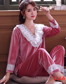 曼妮芬睡衣女