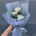 3朵白玫瑰小花束