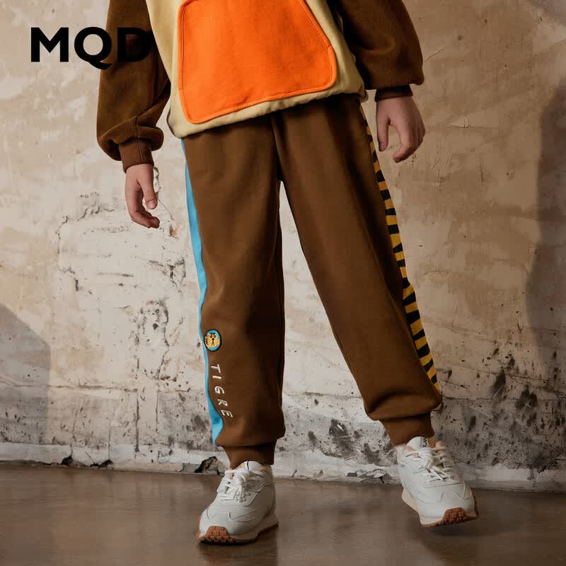 马骑顿（MQD）【设计师系列】MQD童装男童侧边束脚裤秋新款长裤儿童宽松运动裤 甜棕色 140属于什么档次？