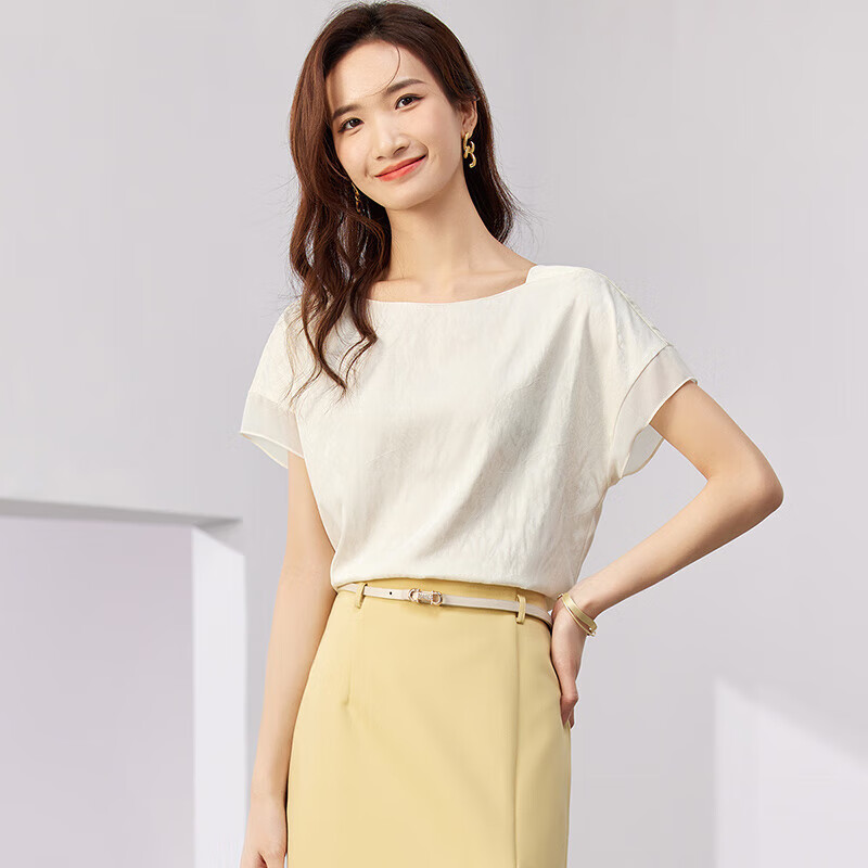 尚都比拉文艺复古设计感小众圆领时尚拼接短袖雪纺衫 杏色 M 属于什么档次？