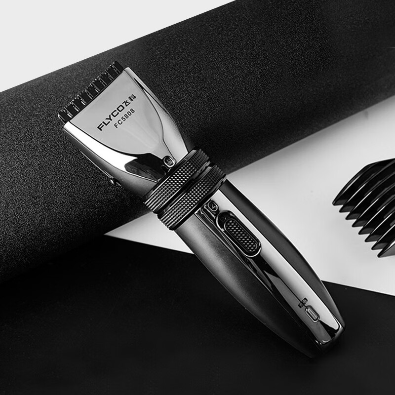飞科FLYCO专业电动理发器成人儿童电推剪剃头电推子可以剃胡须吗？