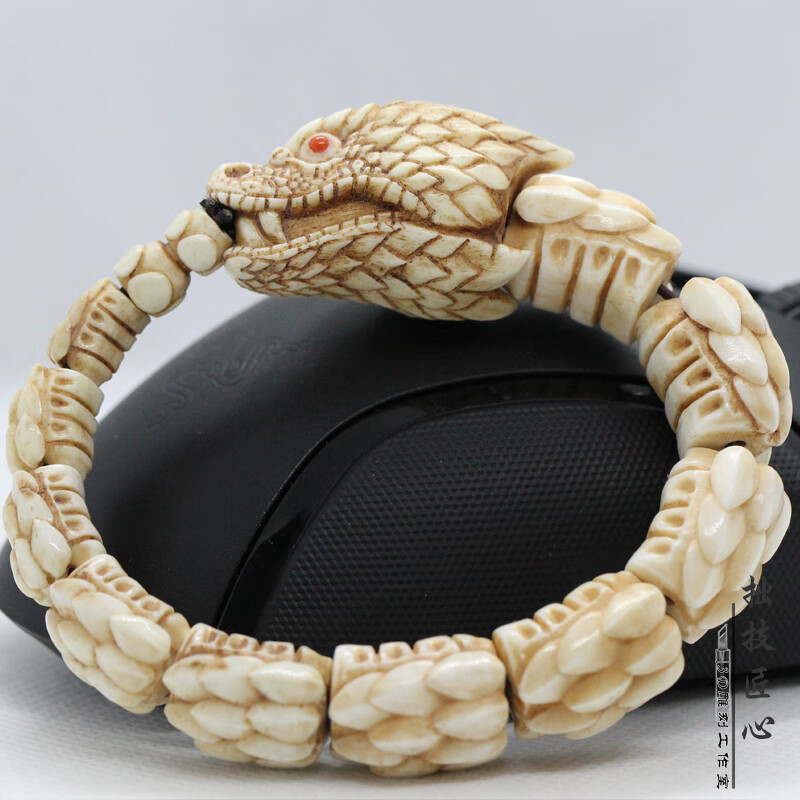 雕刻眼镜蛇骨质文玩手链手串手持流行饰品配饰潮流男礼物 鹿角蛇手串
