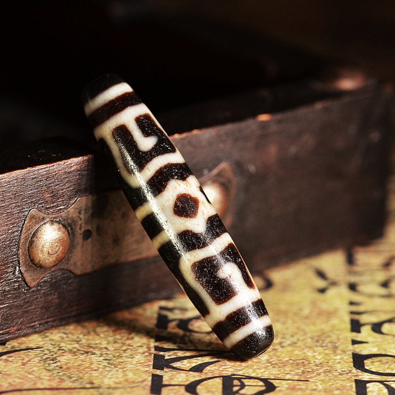 西藏天珠莲师法帽 天然九眼石页岩玉髓玛瑙天珠项链吊坠男女款 图片色