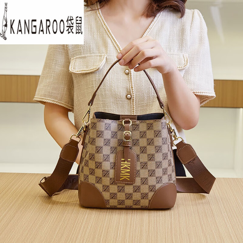 怎么查一款女士单肩斜挎包历史价格|女士单肩斜挎包价格历史