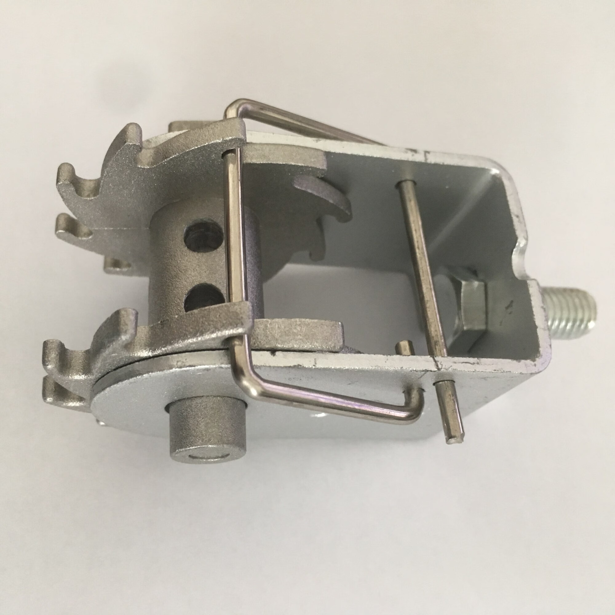 猕猴桃紧绳器齿轮紧丝器葡萄架大棚拉钢丝紧线器包塑铁丝拉紧器 镀锌