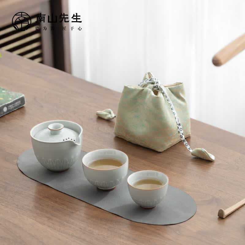 南山先生  旅行茶具套装陶瓷便携功夫茶具泡茶壶一壶二杯礼盒装莲瓣快客杯 莲瓣快客杯_古蓝使用感如何?