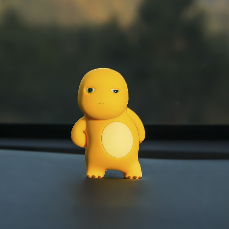 饰品摆件卡通手办汽车用品大全可爱手办车上中控台 龙之蔑视-奶龙小七