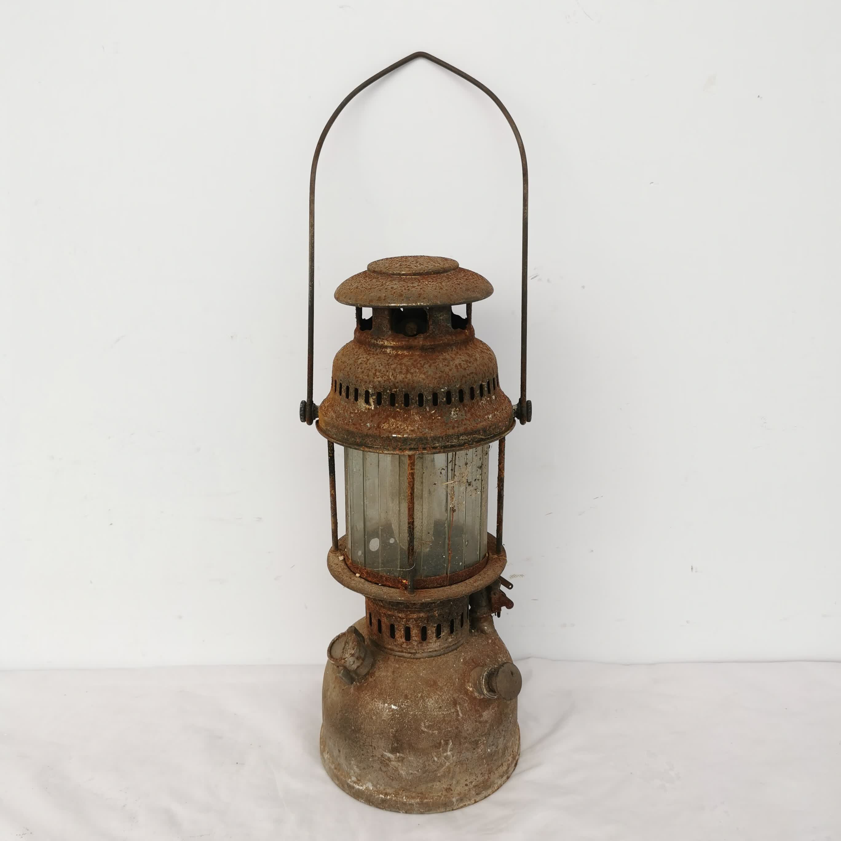 珂楚怀旧马灯收藏 民俗老物件怀旧汽灯马灯煤油灯小油灯电台灯收藏展