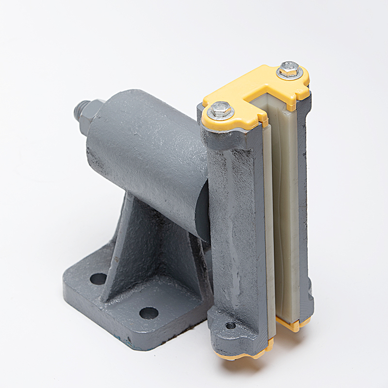 仁聚益1000kg货梯导轨电梯导轨导靴铸铁弹性滑动导靴订做电梯配件