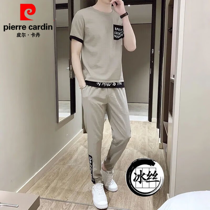一比一复刻奢侈品服装 _一比一复刻奢侈品服装微信-第2张图片-潮百科