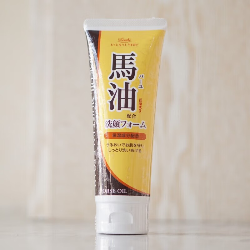 娅芝 日本乐丝loshi进口马油碳泥米糠绿茶泡沫洗面奶洁面120g 马油