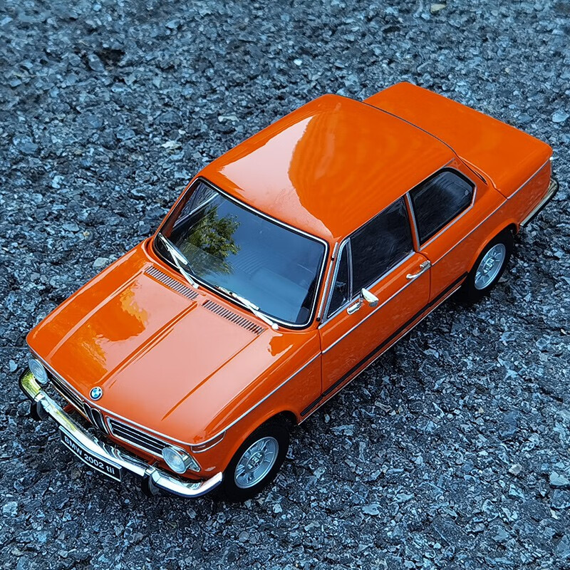 京商京商kyosho 1:18 宝马bmw 2002 tii 合金全开汽车模型车模老爷车