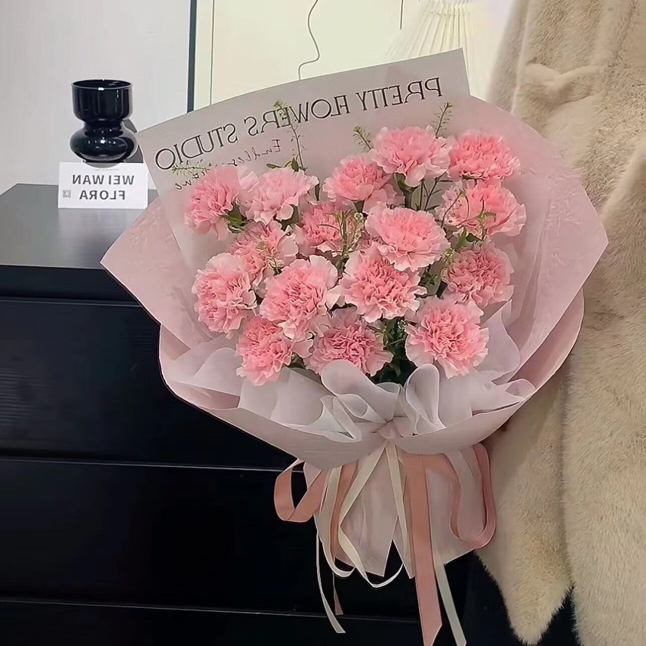 混搭花束送长辈领导女朋友闺蜜生日礼物全国同城配送 11朵康乃馨花束