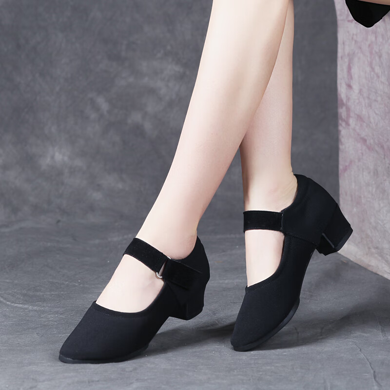 帕致舞蹈鞋 女广场舞女软底教师鞋形体训练鞋广场舞女鞋拉丁舞鞋 黑色