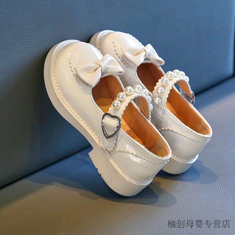 迪士尼（Disney）女童皮鞋 儿童单鞋 中大童学生鞋小女孩学生公主鞋夏季六一表演鞋 乳白色 31 码/内长约18.9厘米高性价比高么？