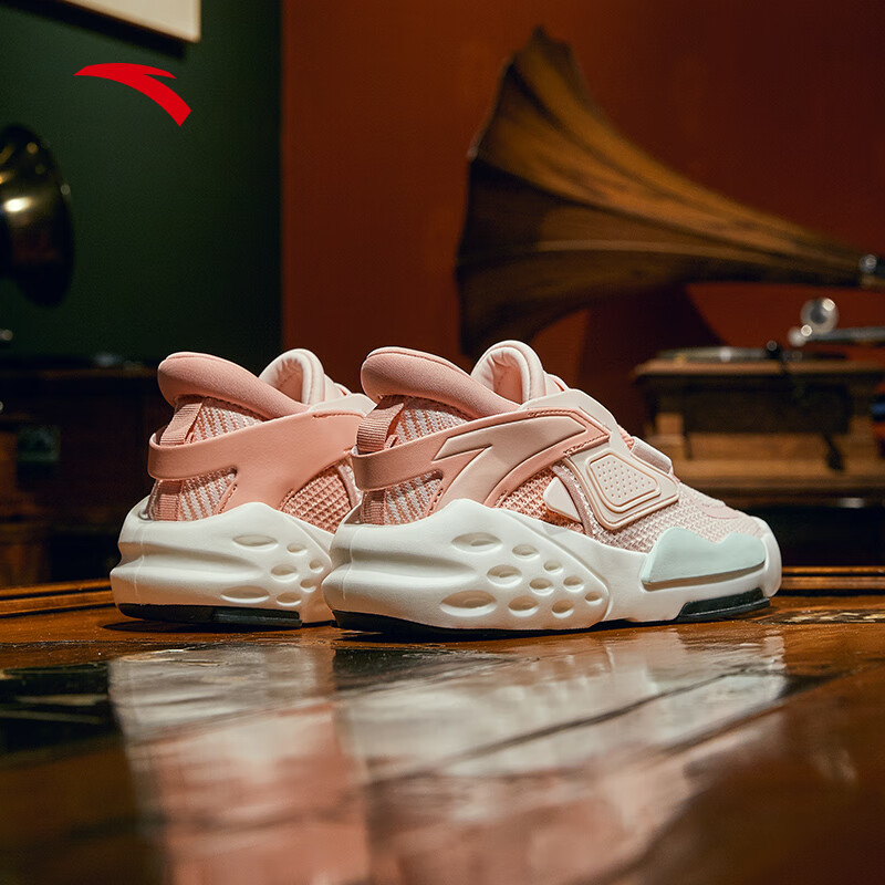 安踏霸道女鞋板鞋运动鞋2020秋季潮流时尚网面透气休闲鞋女 婴儿粉/浅