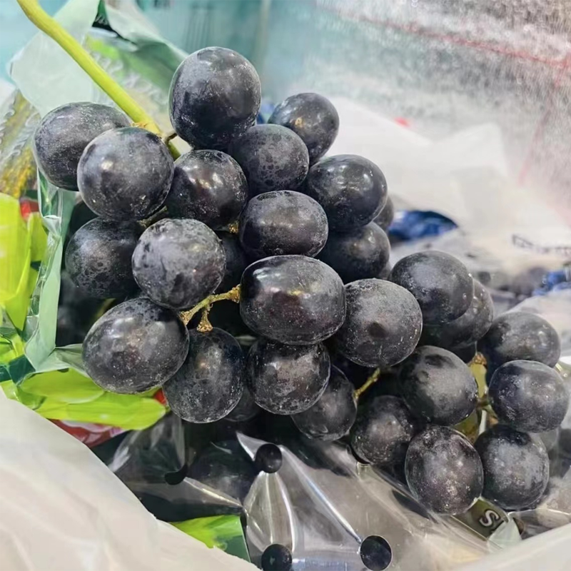 【顺丰】智利无籽黑提2斤超甜进口提子葡萄当季时令水果 2斤