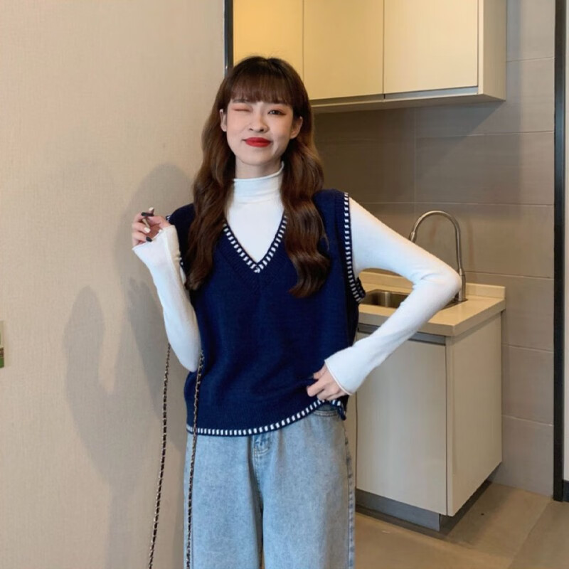 翊尚美针织马甲女春秋可外穿短款V领背心上衣新款宽松内搭坎肩 杏色 均码 【推荐80-140斤】