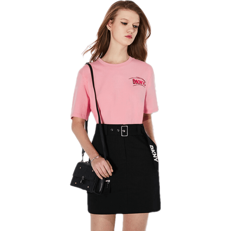 DKNY/唐可娜儿服饰:高质量、品味和时尚
