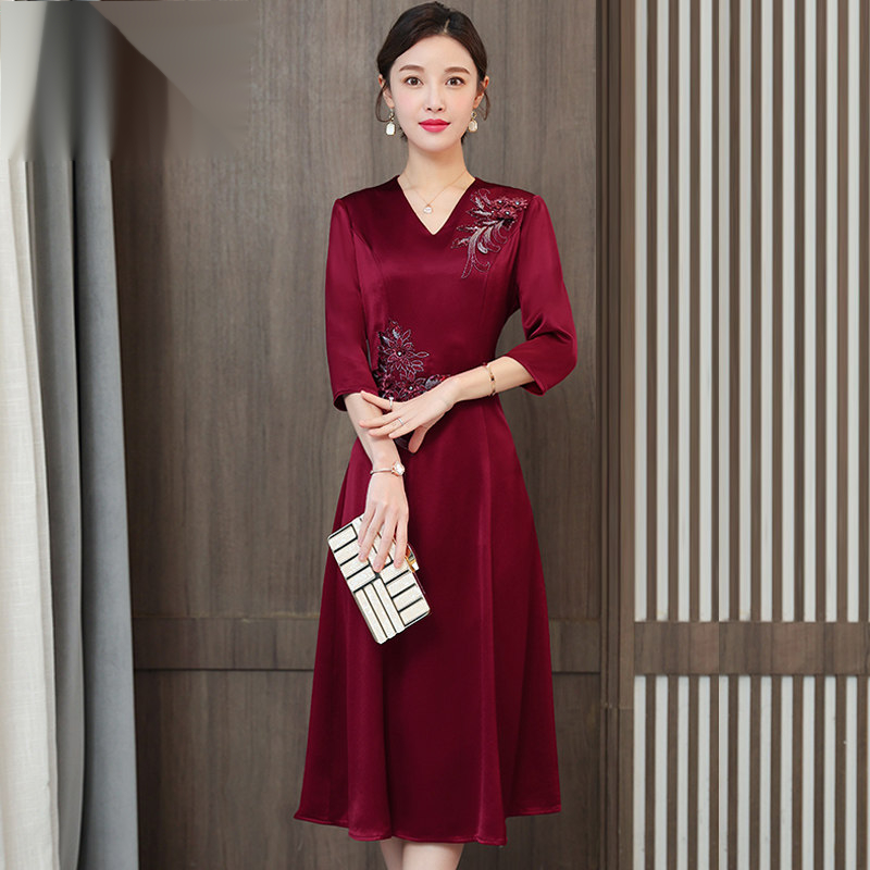 麦娅洛 喜婆婆连衣裙高档真丝醋酸缎面婚宴装高端减龄年轻妈妈参见