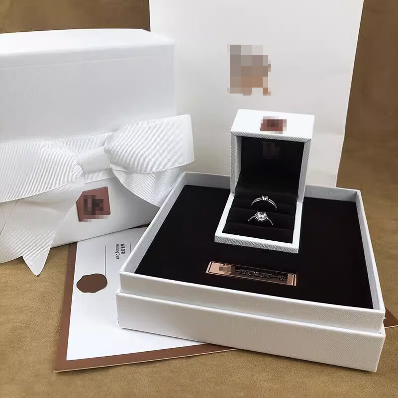 云漫卿dr钻戒盒 dr仿真莫桑戒指男女情侣对戒结婚订婚婚礼仪式钻戒