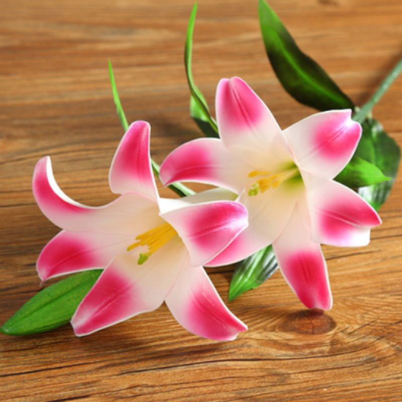 【精选】单支百合花仿真花束客厅摆设装饰花假花塑料花插花绢花 两花