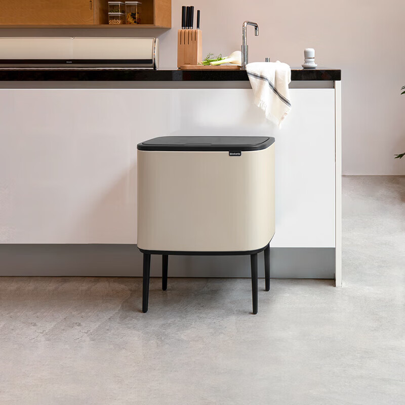 Brabantia柏宾士BO触式脚踏垃圾桶套装 带盖比利时进口卫生桶高颜值办公室 柔米色【疏阔大平层】