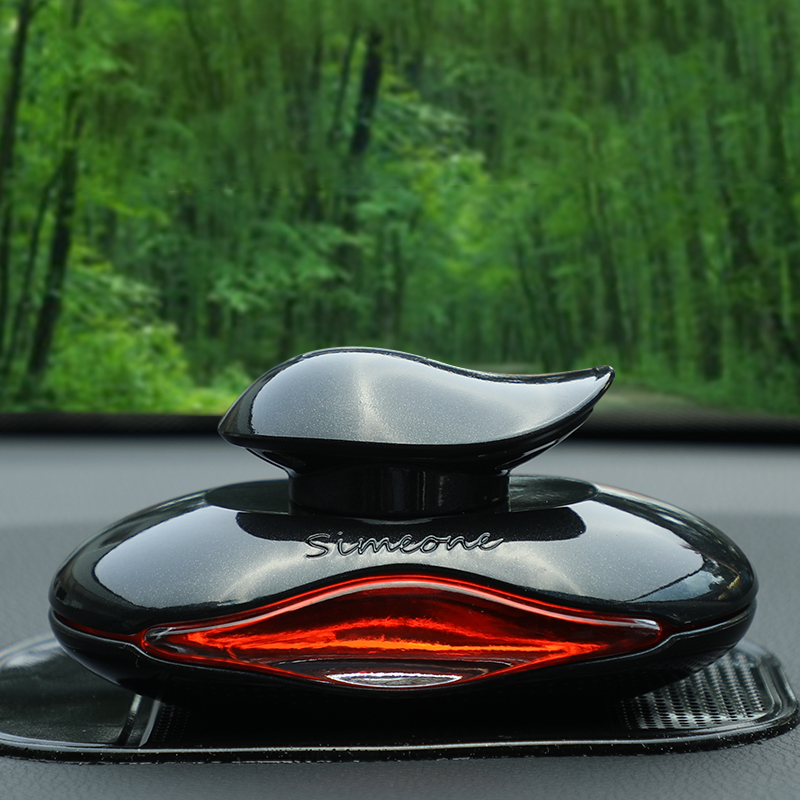 车载香水瓶空瓶摆件液体自装汽车创意瓶子车内座式男士车用香薰精油瓶