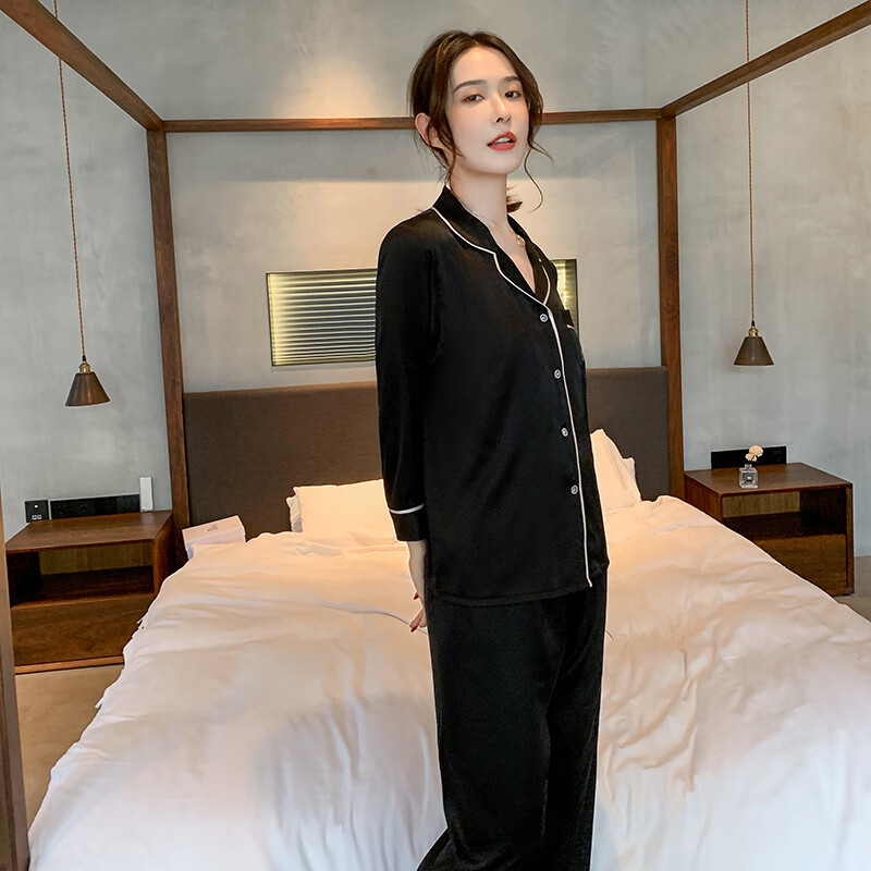 萧淑妃 两套价 新款仿真丝情侣睡衣春秋季纯色简约休闲可外穿男女士薄款冰丝绸开衫家居服套装 典雅黑 女生XL码+男生L码