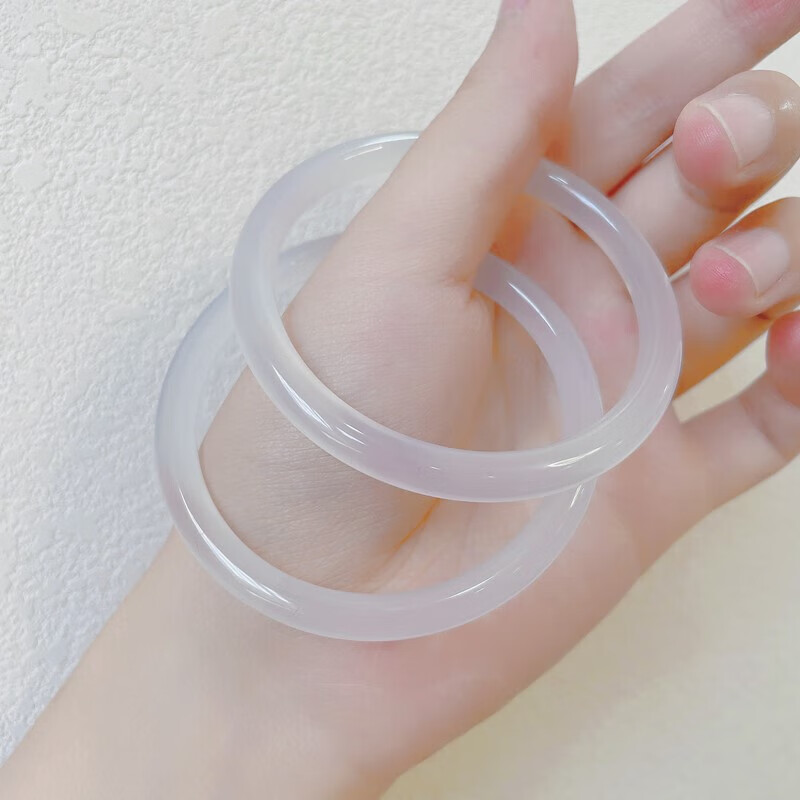 奢曼蒂(shemandi)冰种白玛瑙手镯女白月光美人镯细圆条荔枝冻白玉髓