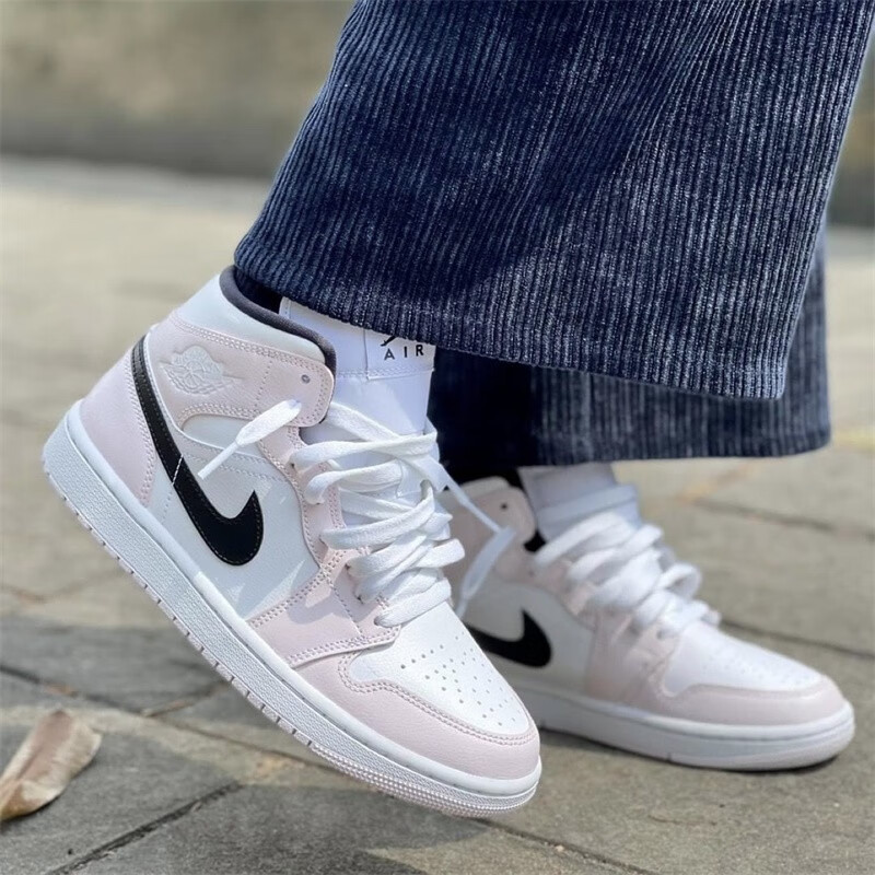 耐克（NIKE）Air Jordan 1 Mid AJ1中帮玫瑰粉防滑耐磨女款运动休闲篮球鞋  BQ6472-500 37.5 (235mm)