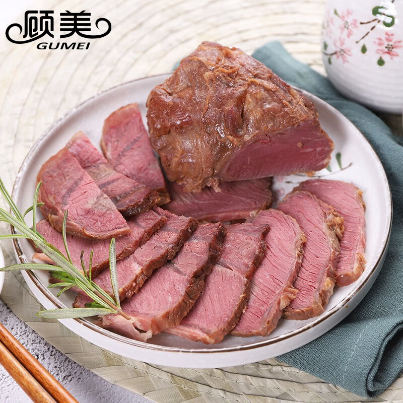 顾美 清真五香熟牛肉2斤(250g*4袋)含蘸料 酱牛肉零食 即食卤牛肉 招牌牛肉