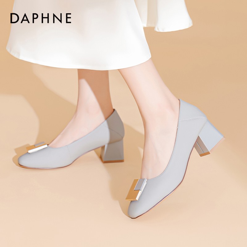 达芙妮单鞋女鞋夏季2026年新款粗跟浅口小皮鞋法式中跟妈妈鞋子女JD 浅灰色(跟高5CM) 37