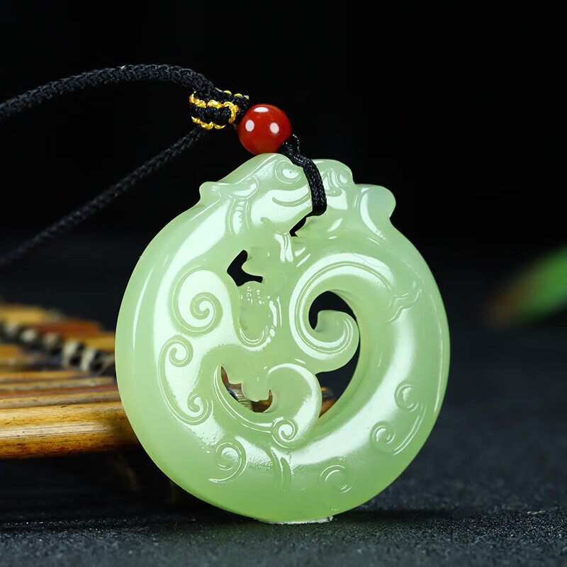 悠福小玉龙生肖项链和田玉青白玉龙形玉佩吊坠男镂空龙牌仿古龙新疆玉