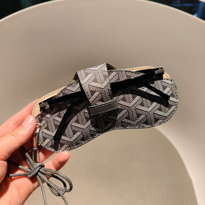 择初挂脖眼镜袋眼镜盒便携女款高级感眼镜包时尚防掉男眼镜收纳墨镜盒 灰色挂绳款【镜布+清洗液】