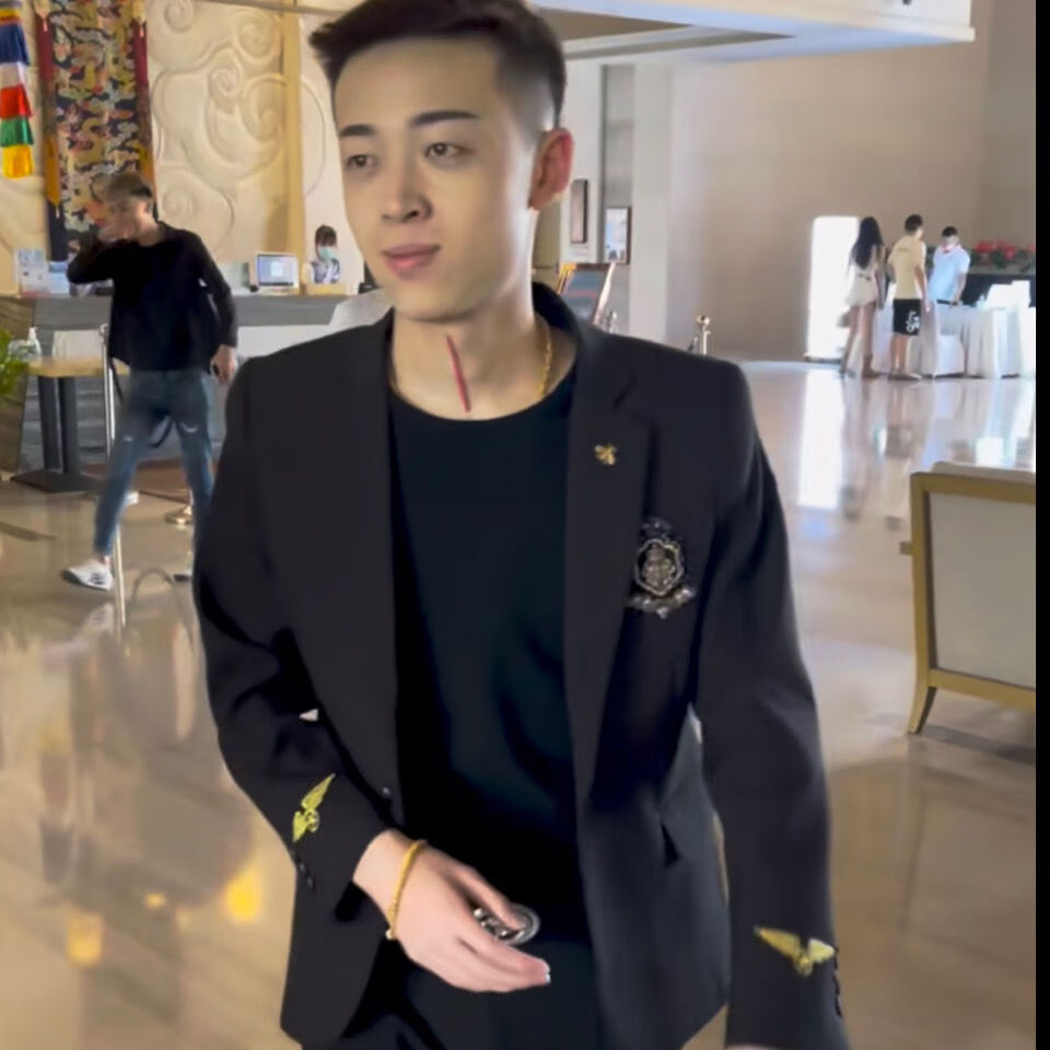 乔骏晟宇将军同款西服男社会精神小伙西服套装西装小脚裤两件套装