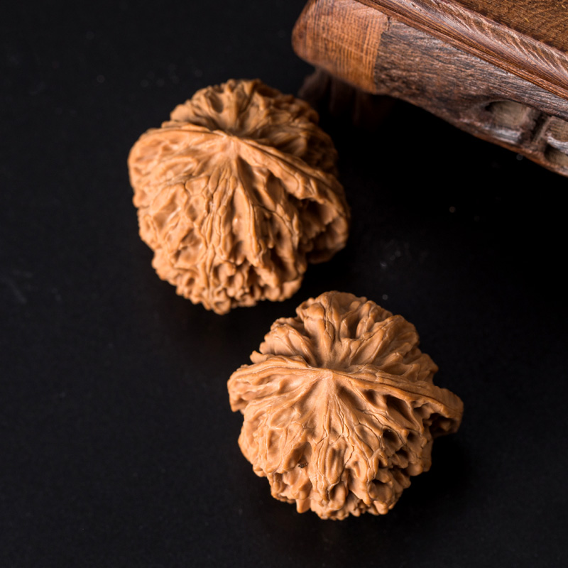 沐恩狮子头文玩核桃