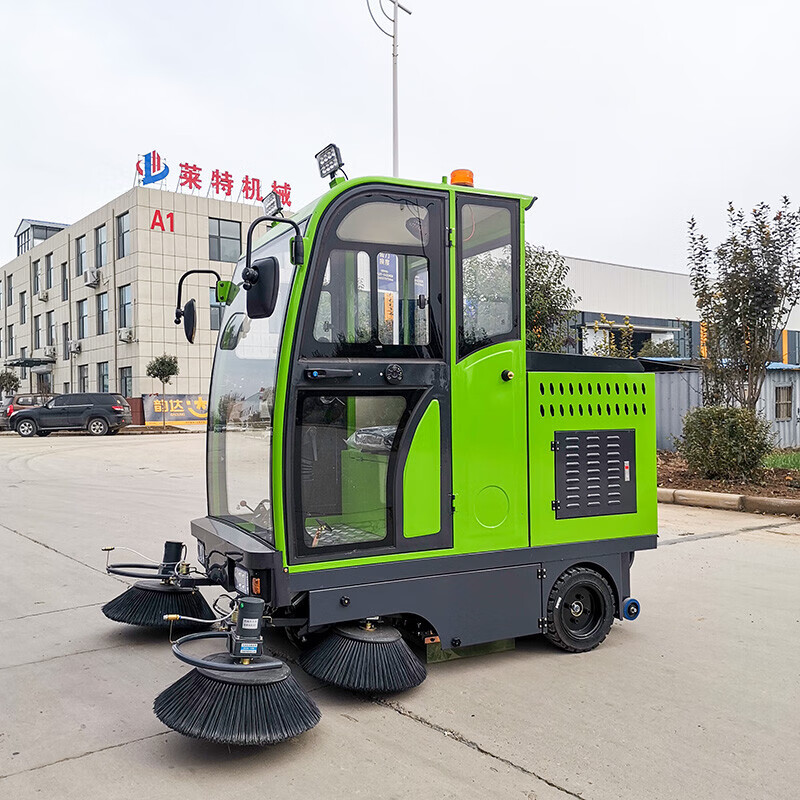 2000驾驶式扫地车清扫车物业小区道路工厂公路电动小型户外扫地机 lt