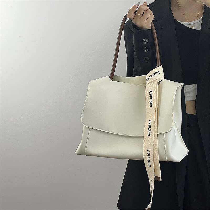 卡贝伯爵包包小众百搭高级感大容量包包女2023新款通勤腋下包 白色