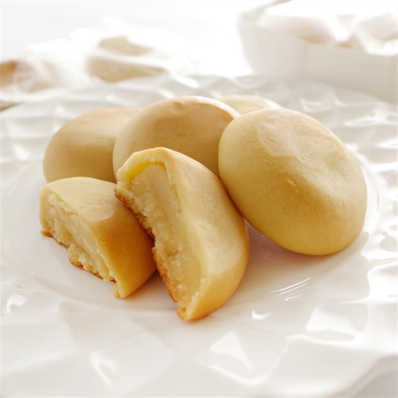 北海道【现货】 日本  浓郁炼乳奶白馒头 和菓子 盒装 6枚入 炼乳馒头