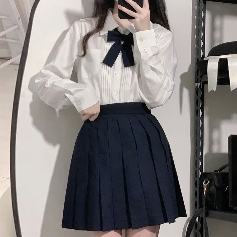罗蒙(ROMON)冬季原创纯色风琴褶长袖jk制服衬衫女学院风基础款校供感白色衬衣 白色长袖+绀色领结+黑色裙 XL怎么看?