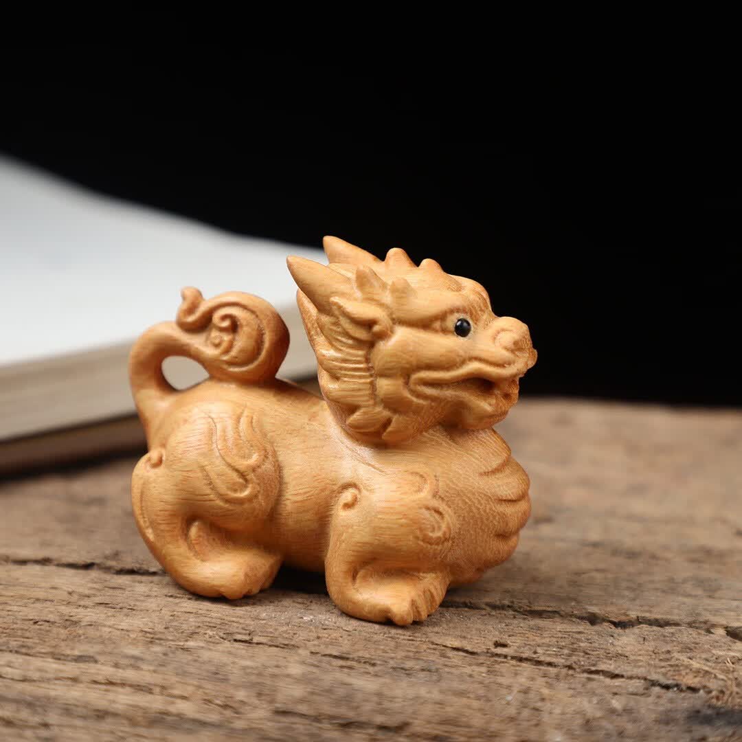 黄杨木木雕手把件麒麟瑞兽招财工艺品把玩物件汽车摆件家居装饰