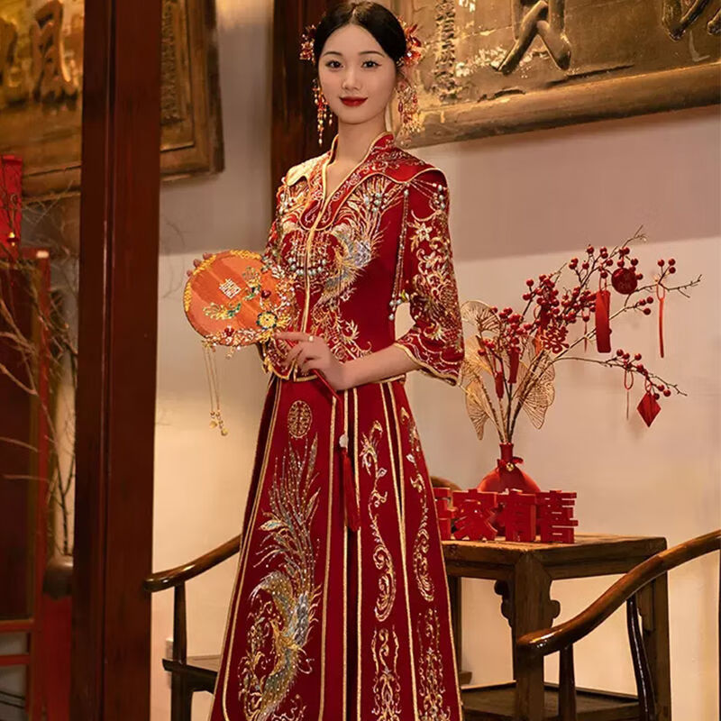 梵奥格（FANAOGE）秀禾服新娘2023V领披肩春夏年新款结婚复古婚服龙凤褂气质敬酒服 一梦 L属于什么档次？
