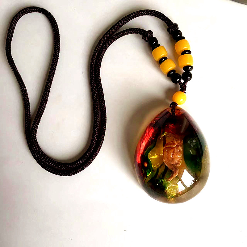 允茹 真昆虫七彩琥珀水滴吊坠蝎子蝴蝶毛衣链男女饰品蜘蛛原石礼物