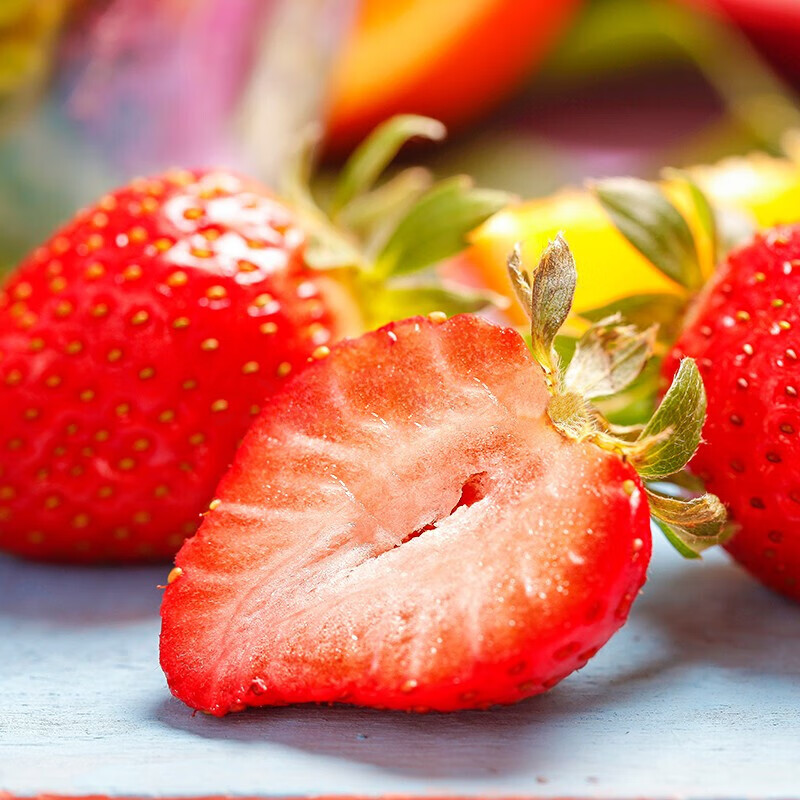 红颜草莓 新鲜99牛奶草莓 应季现摘奶油甜草莓 中果20枚净重300g*4盒装