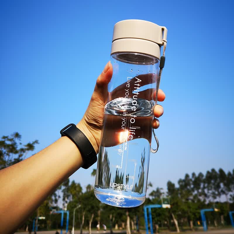 悠家良品（UPSTYLE） 塑料杯子运动水杯男女吸管透明随手杯大容量户外学生带茶隔提绳 白色800ml【带茶隔/带提绳】怎么看?