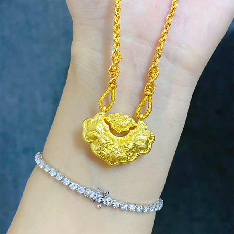 黄金双鱼锦鲤锁包足金999平安长命锁项链吊坠送女朋友 金色编绳项链