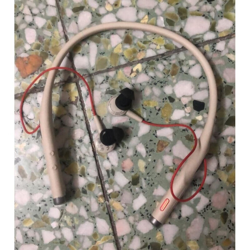 繽特力（PLANTRONICS）6200UC 8200 無(wú)線運(yùn)動(dòng)跑步入耳掛式立體聲藍(lán)牙耳機(jī)4220耳麥 白色 9新小花 6200+充電線(無(wú)包 套餐一