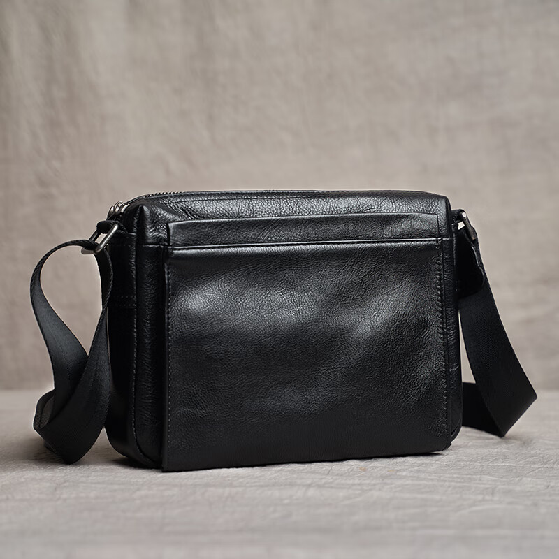 brynn capella男士包包单肩斜挎包头层牛皮多功能休闲挎包软皮小背包