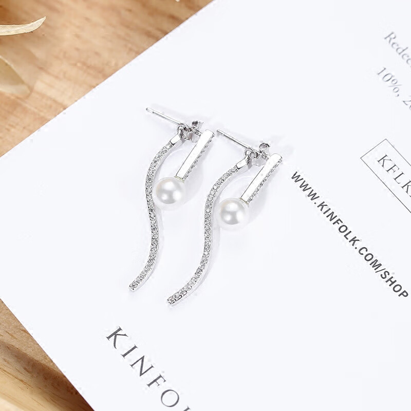 赤瑕宫长款珍珠耳钉耳吊女简约百搭银镀耳饰小众 白金色 925银